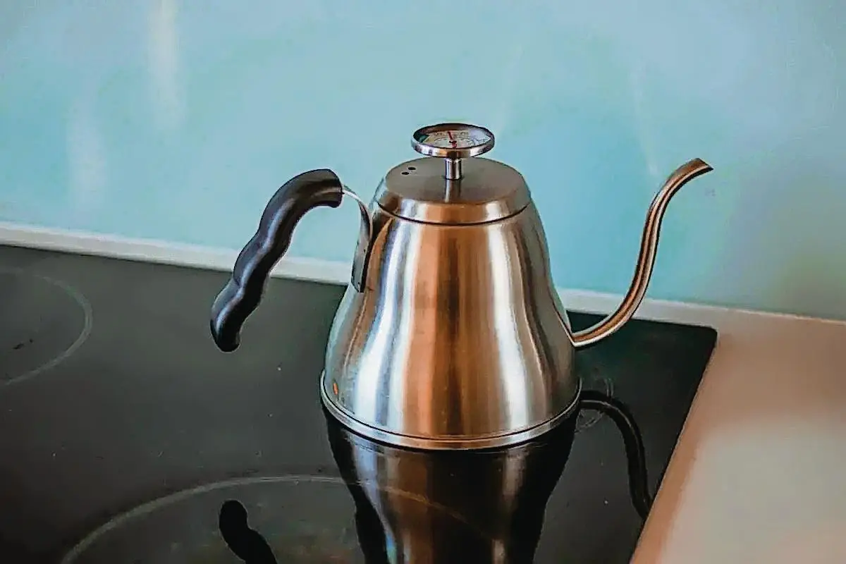 Programa para combater pobreza energética arrancou há um mês e esgotou em seis dias