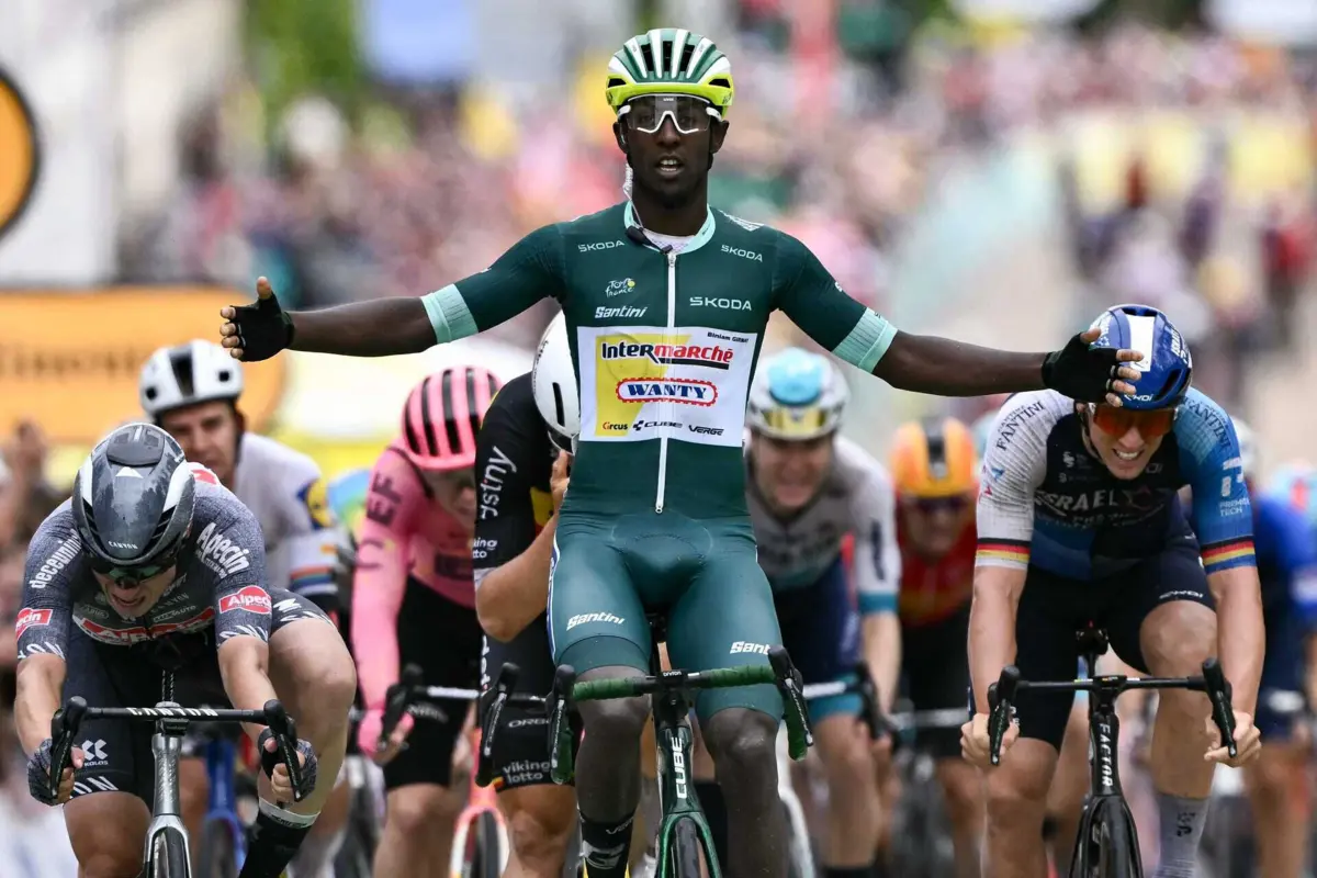 Biniam Girmay foi o mais rápido na oitava etapa da Volta a França
