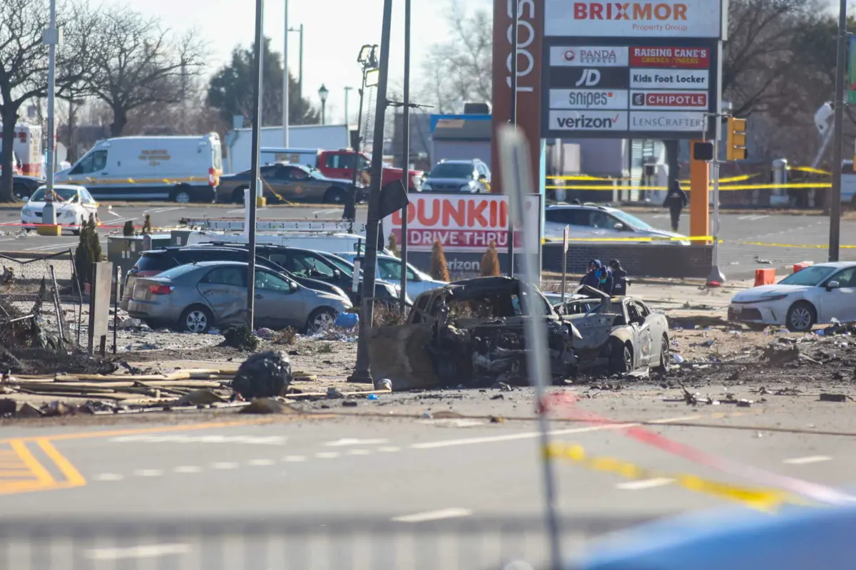 Avioneta caiu e causou explosão, seguida de incêndio