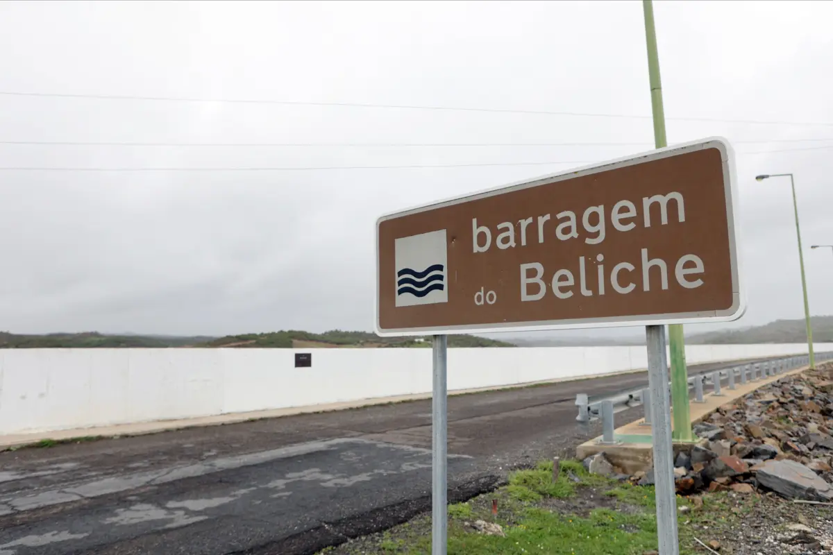 O alívio das restrições impostas ao consumo de água no Algarve foi aprovado em junho pelo Conselho de Ministros