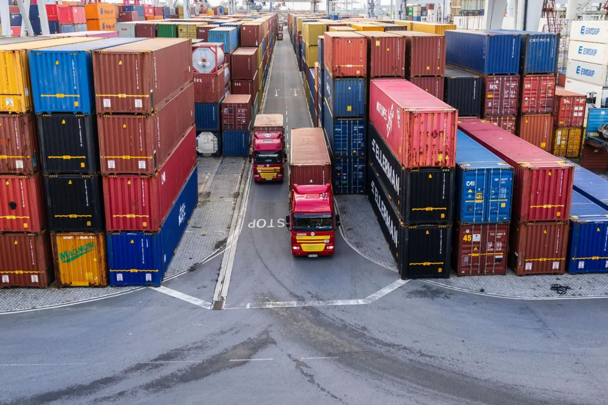 Imagem de contexto do artigo Câmara vai dar "parecer desfavorável" ao projeto de ampliação do Terminal de Contentores do Porto de Leixões