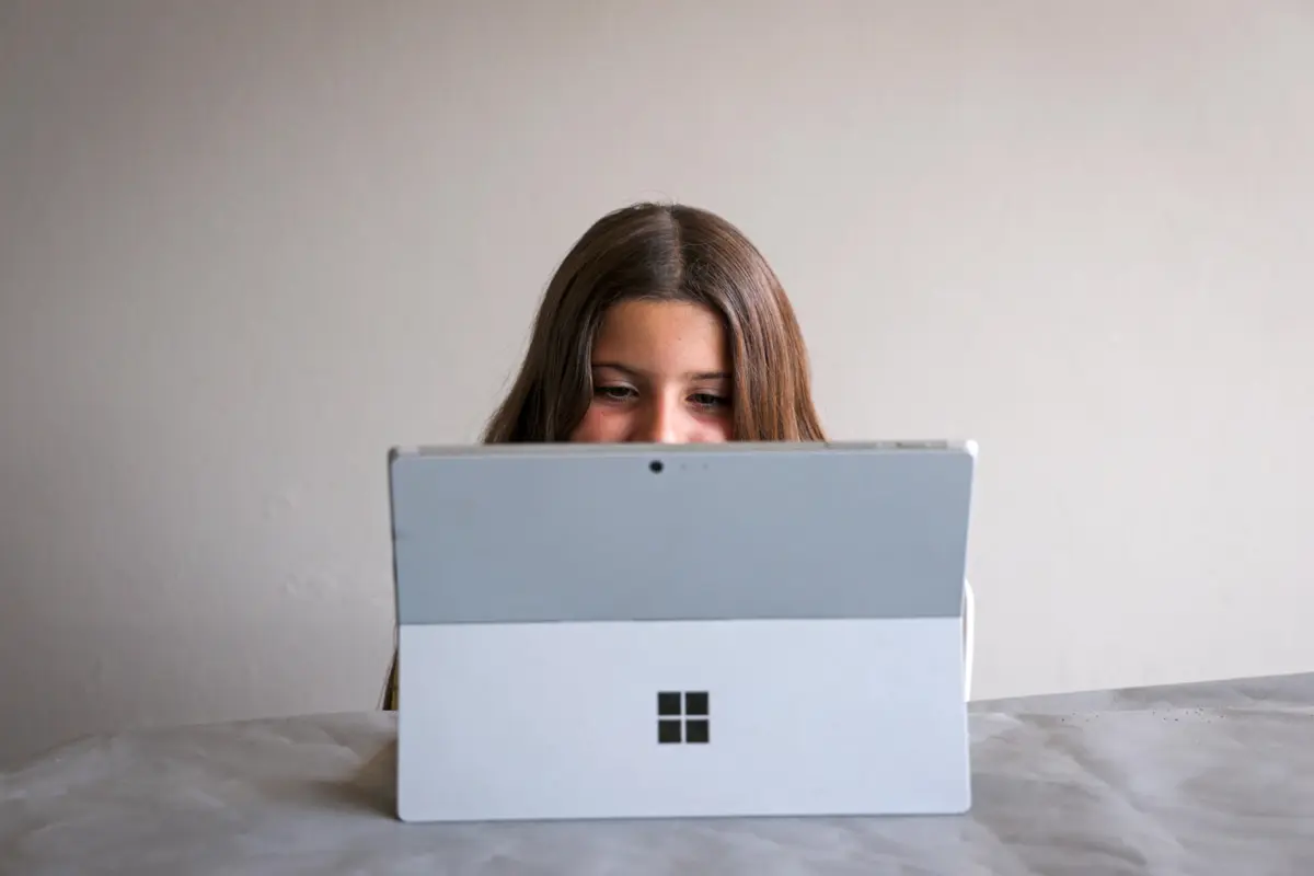 Redes sociais são proibidas a menores de 16 anos a partir desta quarta-feira, na Austrália