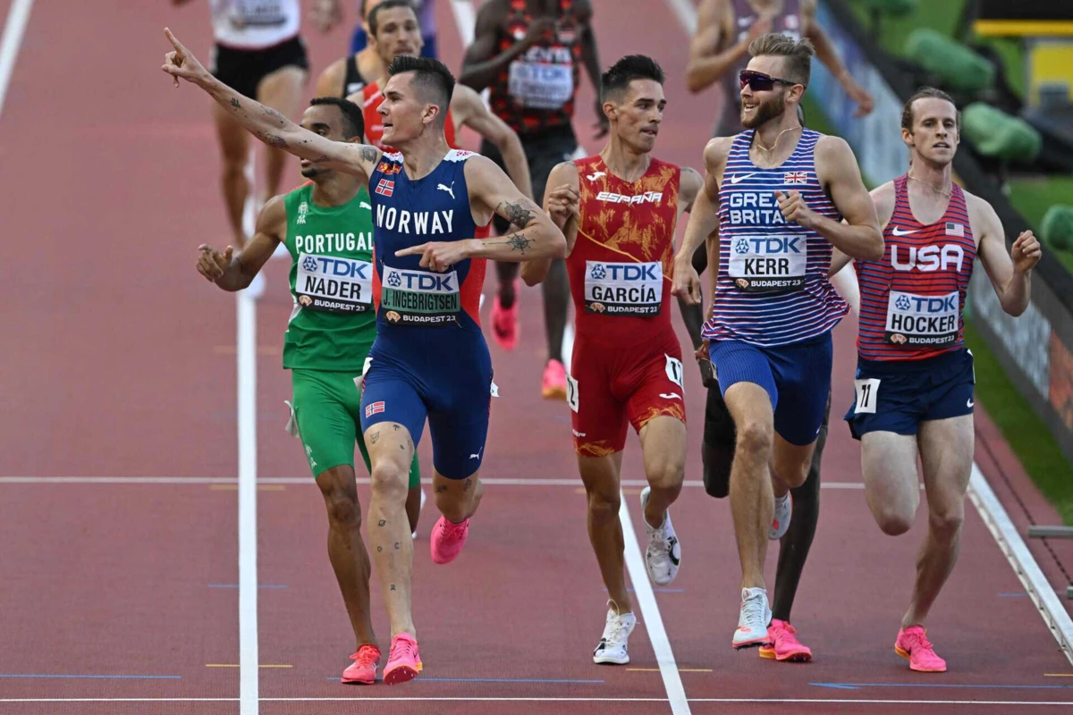 Isaac Nader (à esquerda) durante as qualificações