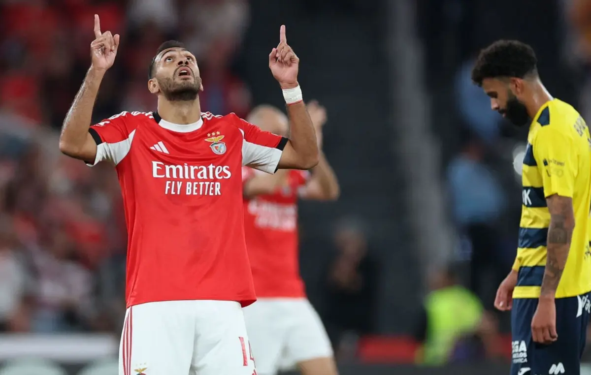 Benfica venceu com dois golos de Pavlidis