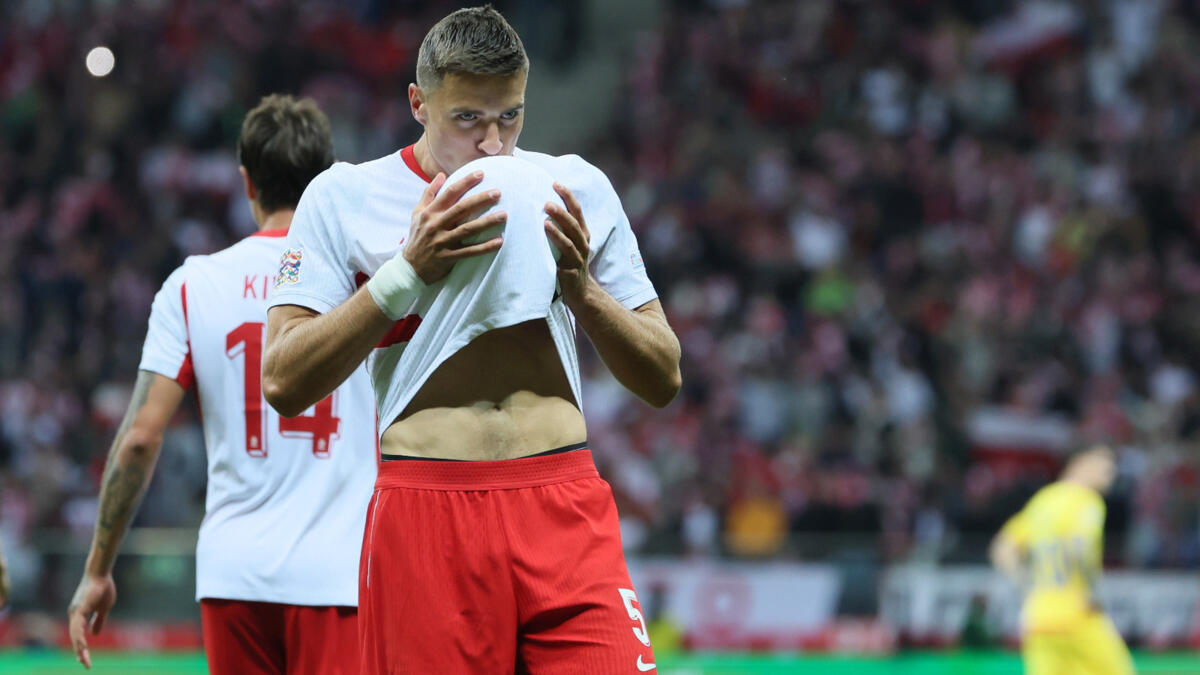 Bednarek confirms he is to become a father after goal: "Baby on the way"