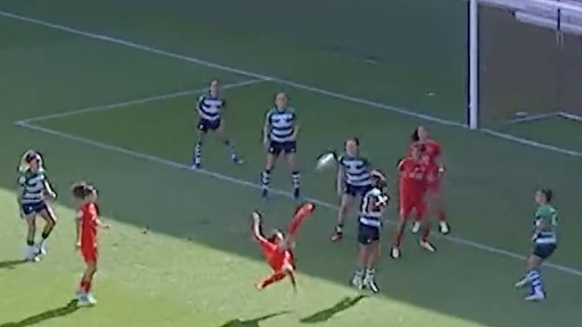 Laura Luís marcou um verdadeiro golaço nos quartos de final da Taça da ...