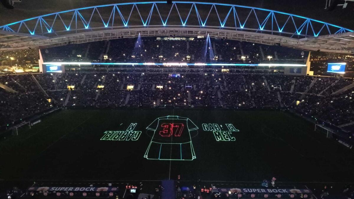 Porto debuts new light and sound show before Académico de Viseu match