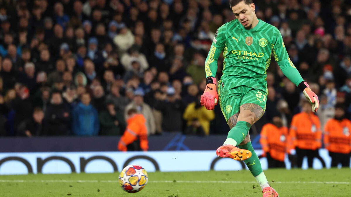 Ederson Rio Ave E depois do Manchester City? Ederson responde com Benfica e Rio Ave - O ...