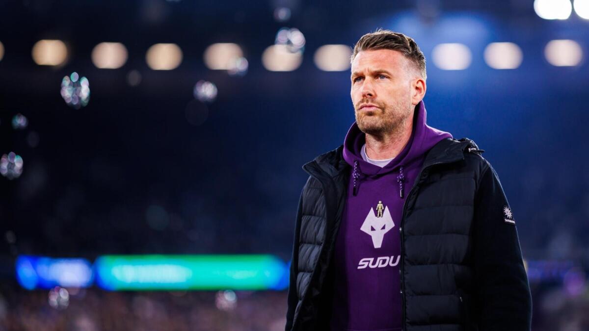 Banco do Burnley ainda vago: Rob Edwards recusa proposta