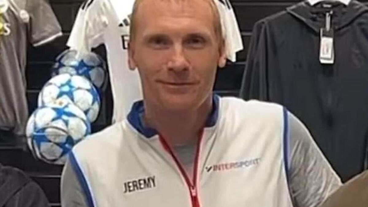 Mathieu do Sporting trabalha em loja Intersport: Silêncio sobre o caso - desporto news from O Jogo