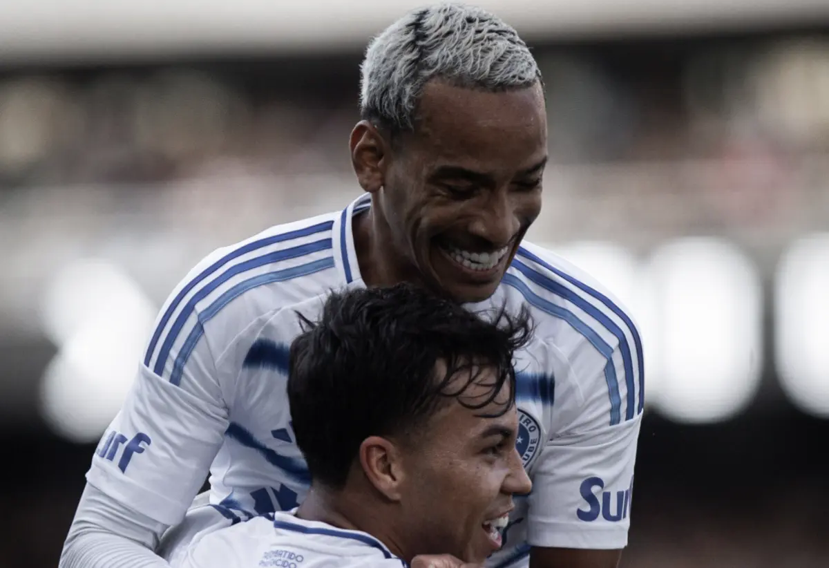 Imagem de contexto do artigo Cruzeiro de Leonardo Jardim regressa aos triunfos no Brasileirão em casa do campeão