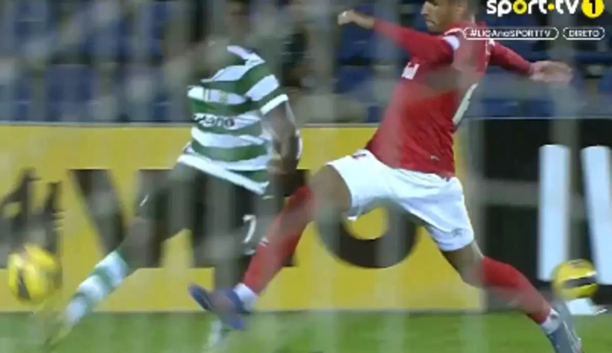 Imagem de contexto do artigo FC Porto reage ao polémico canto decisivo do Santa Clara-Sporting