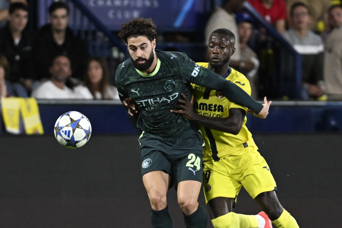 Gvardiol com a camisola 24 do City