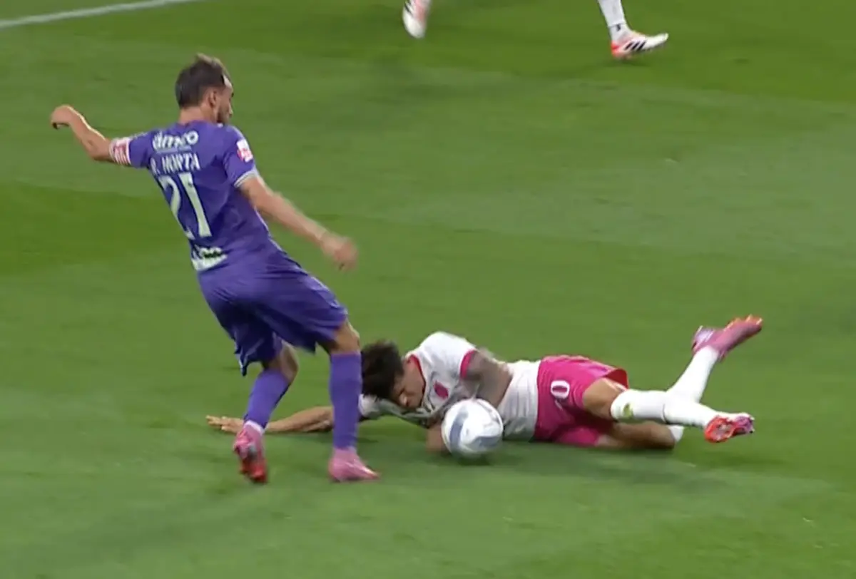 Imagem de contexto do artigo Tribunal O JOGO | Ficou por assinalar penálti de Maxi Araújo na área?