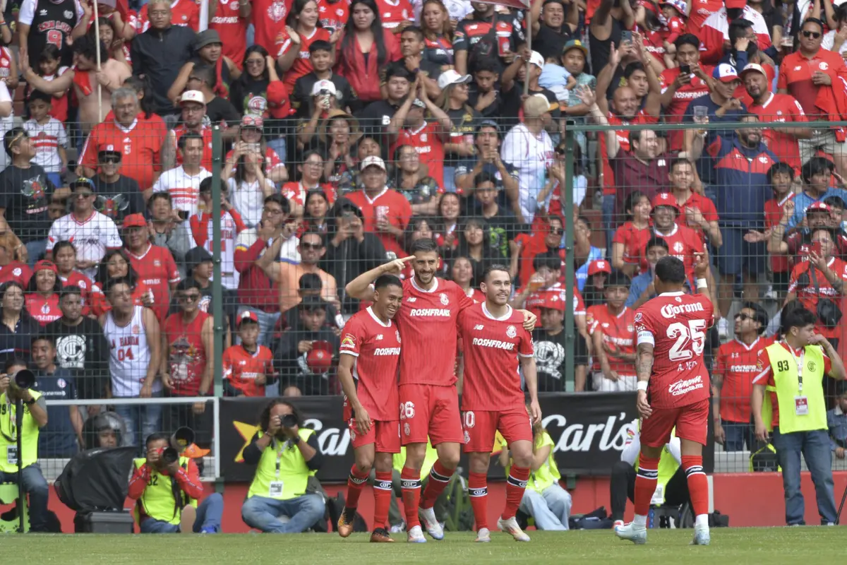 Paulinho, goleador do Toluca (Créditos: AFP)
