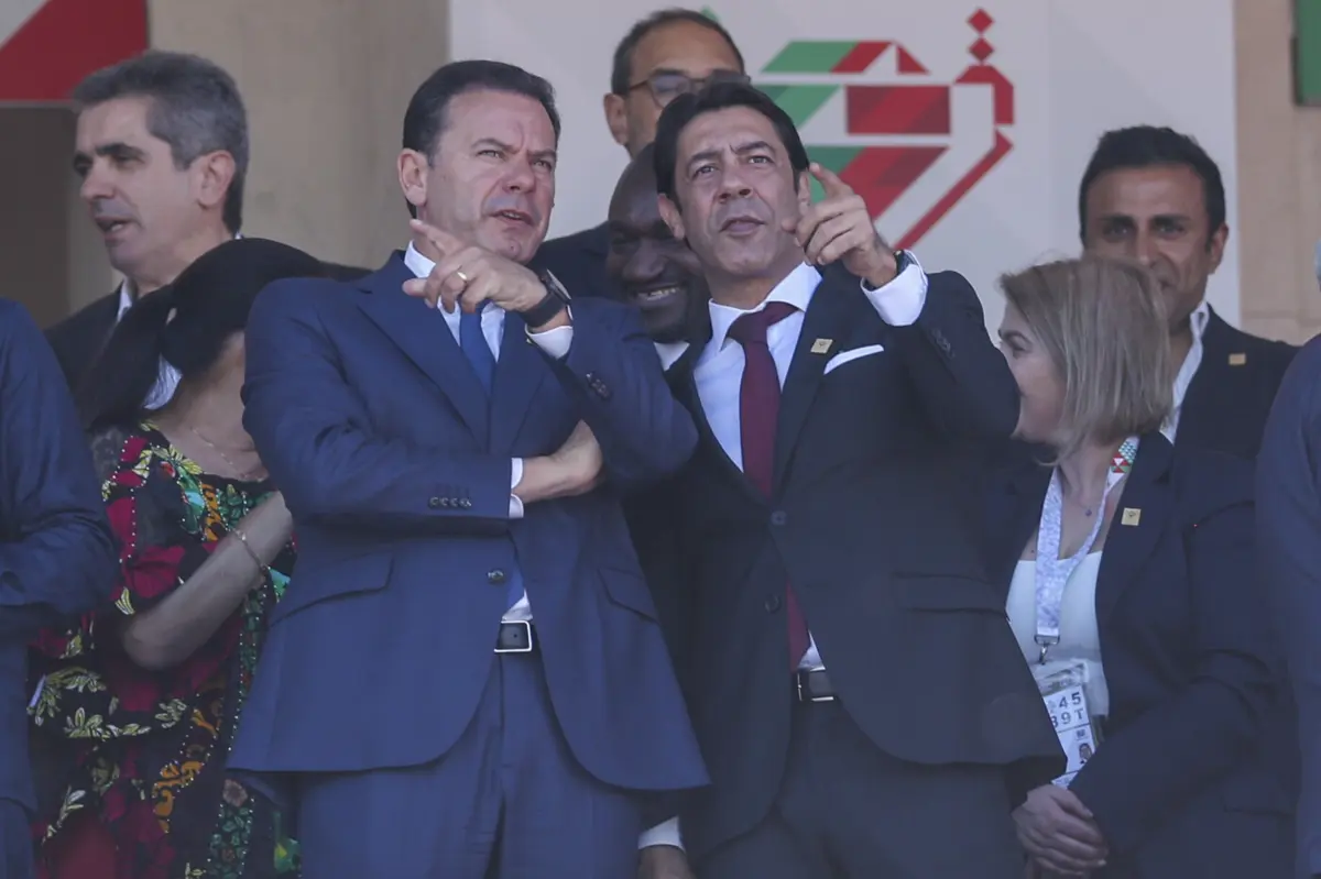 Luís Montenegro e Rui Costa (Créditos: LUSA)