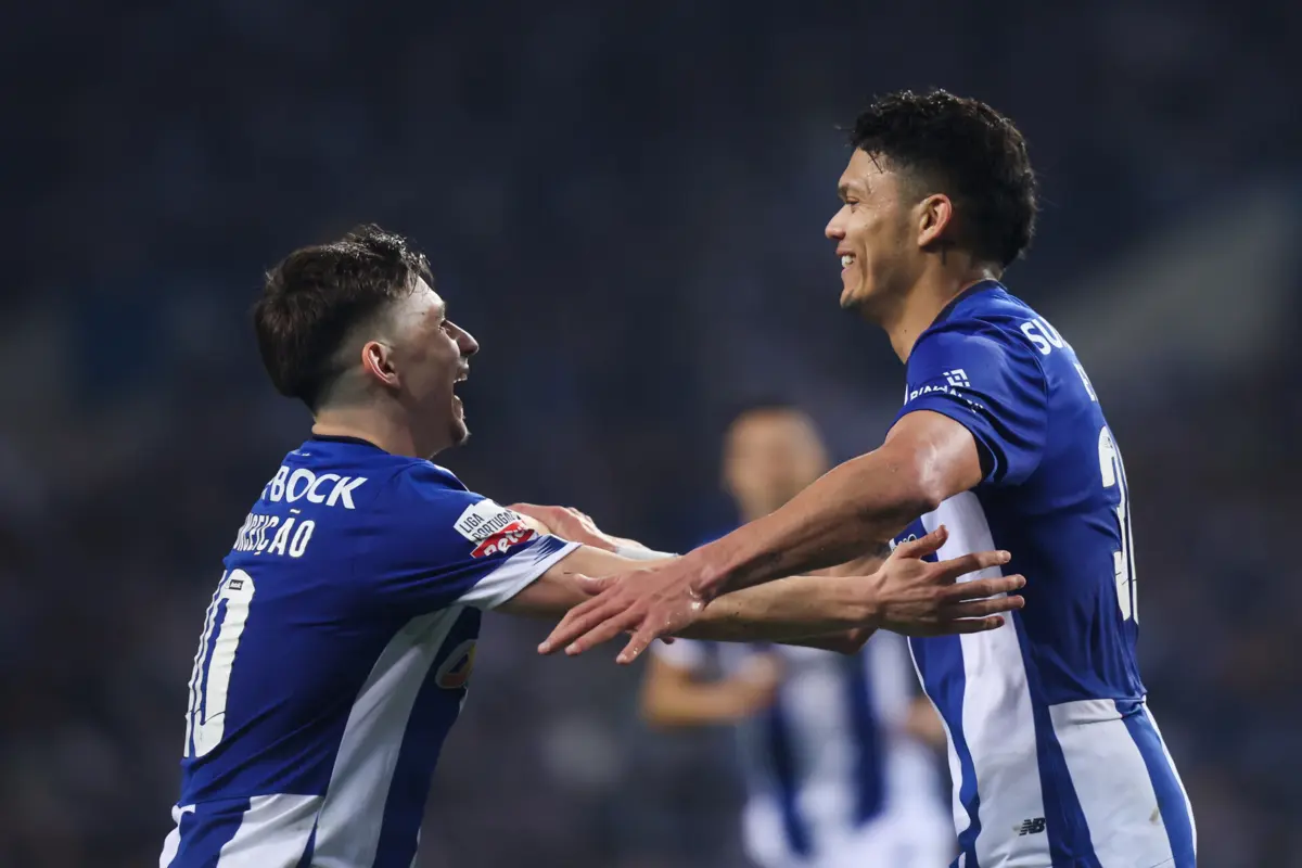 Imagem de contexto do artigo Pepê e as saídas de Evanilson e Francisco Conceição: "Claro que temos saudades"