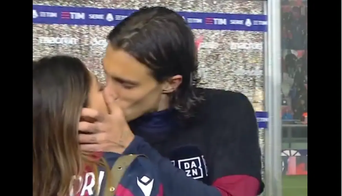 Imagem de contexto do artigo Bisou frente à Juventus e foi beijado enquanto estava a ser entrevistado