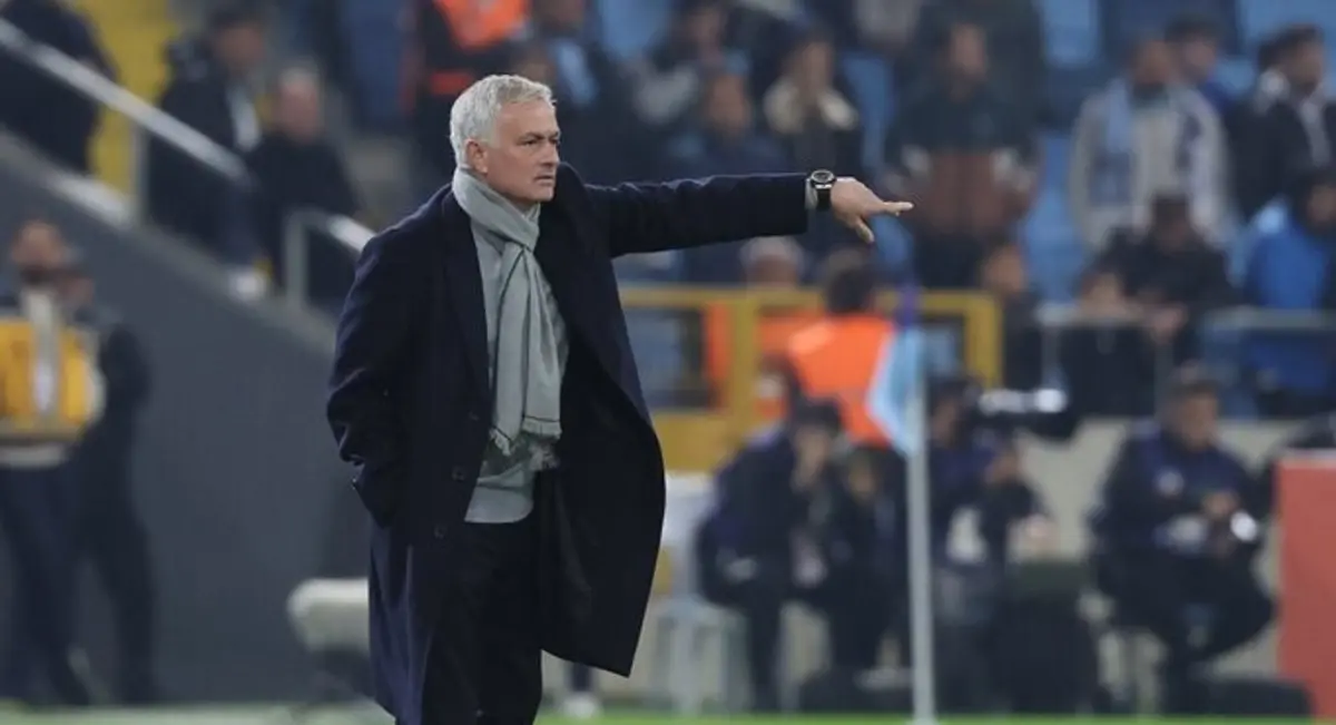 Mourinho (créditos: Fenerbahçe)