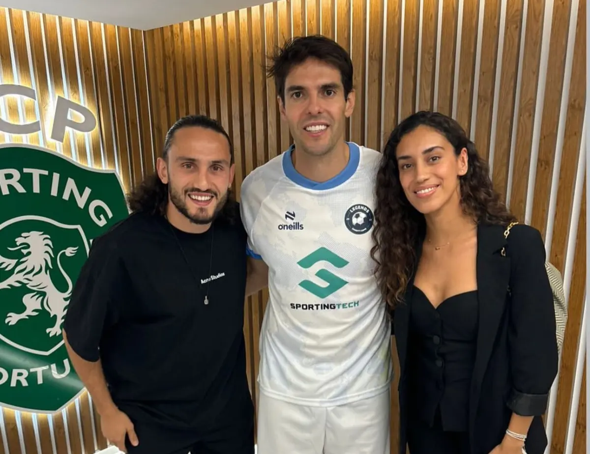 Imagem de contexto do artigo Kochorashvili foi ao jogo das lendas e recolheu assinaturas de vários craques