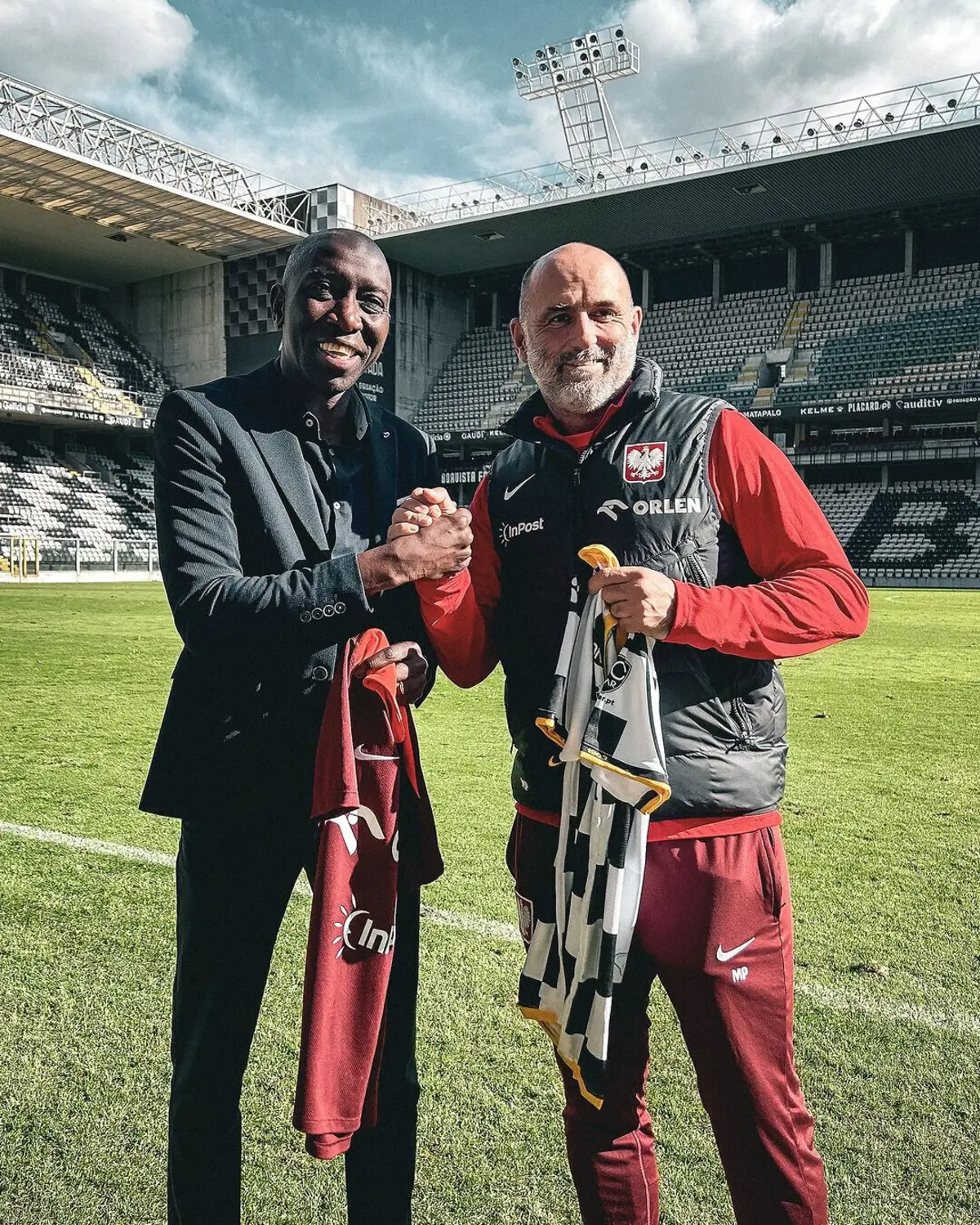 Imagem de contexto do artigo Fary Faye ofereceu camisola do Boavista ao selecionador da Polónia