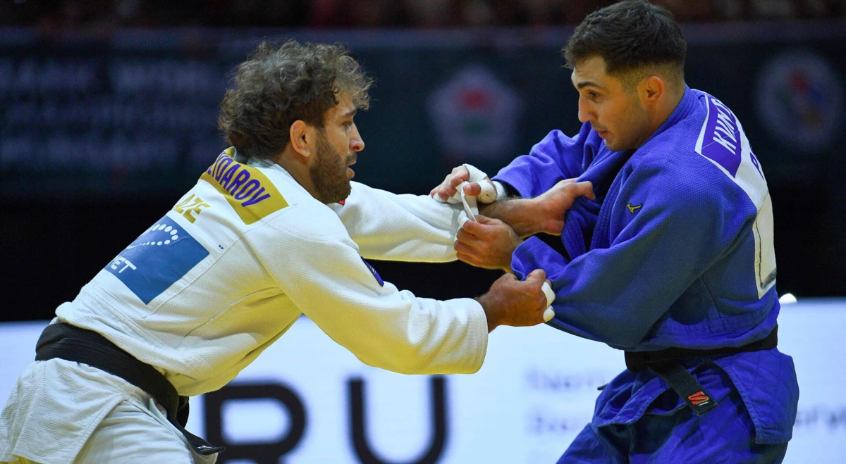 Otari Kvantidze, à direita