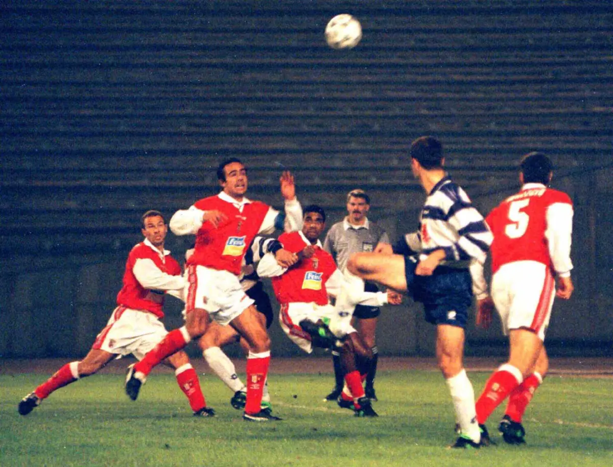 Imagem de contexto do artigo "Reduziram energia na casa das pessoas para não faltar iluminação no estádio"