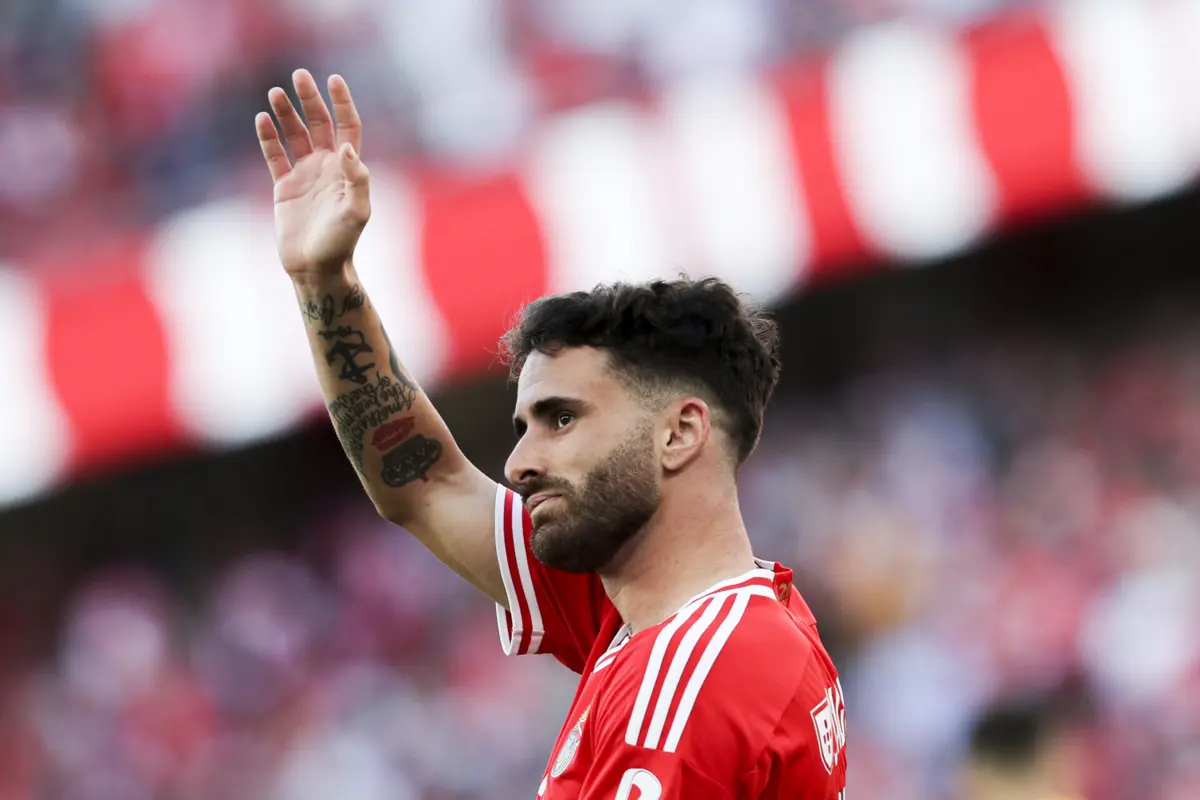 Rafa Silva a despedir-se da Luz