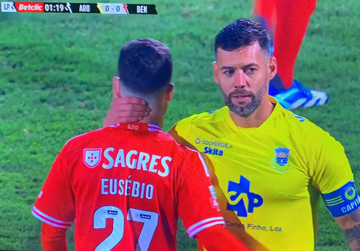 Imagem de contexto do artigo Jogadores do Benfica com nome de Eusébio nas camisolas frente ao Arouca