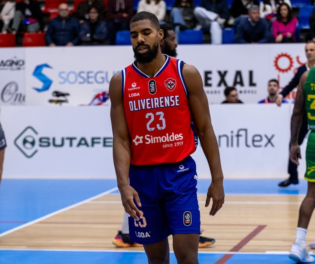 Wesley Saunders (Créditos: UD Oliveirense)