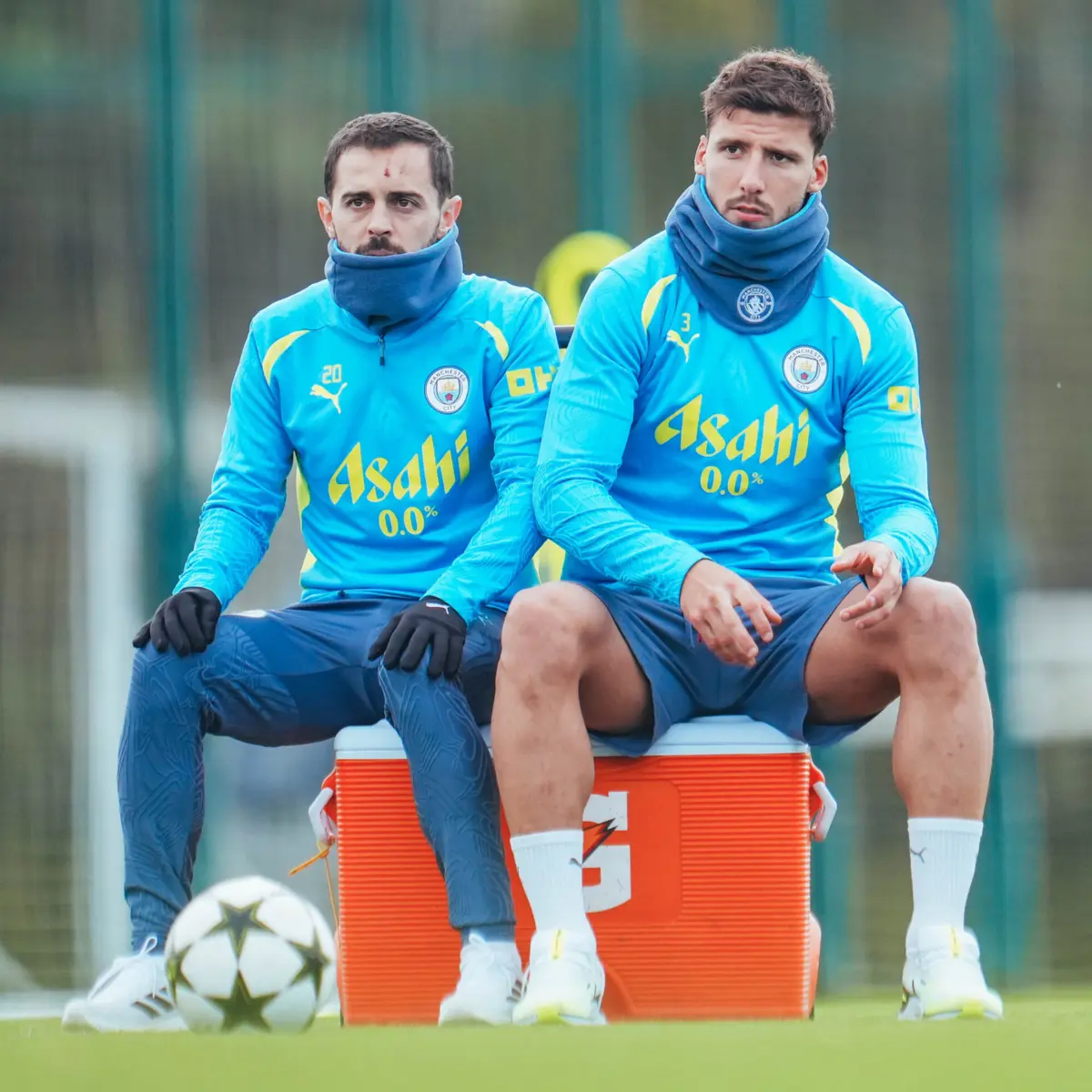 Bernardo Silva e Rúben Dias (Créditos: Manchester City FC)