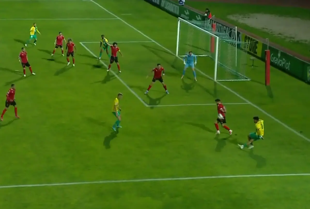 Imagem de contexto do artigo Mafra-Penafiel: golo foi de cabeça, mas o melhor foi o cruzamento "de letra"