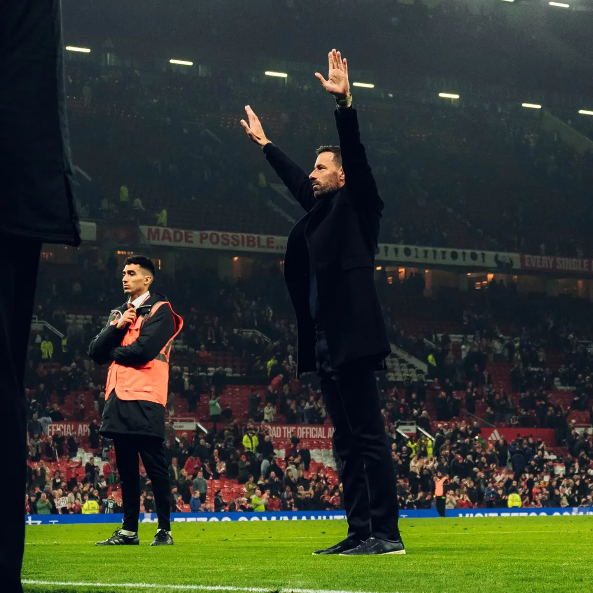 Imagem de contexto do artigo Ruud van Nistelrooy anuncia que ficará na equipa técnica de Rúben Amorim no Manchester United