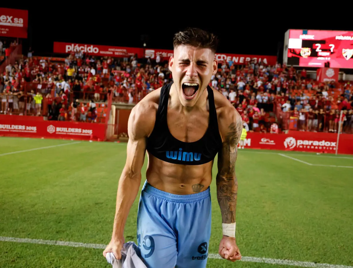 Roberto Fernández, goleador do Málaga, apontado ao Braga