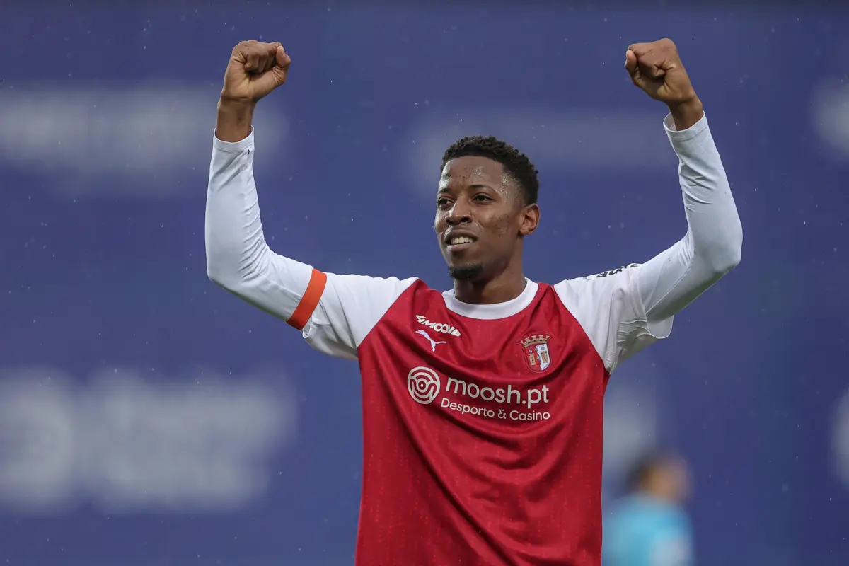 Imagem de contexto do artigo Banza bisa e cimenta liderança dos melhores marcadores. Veja os golos