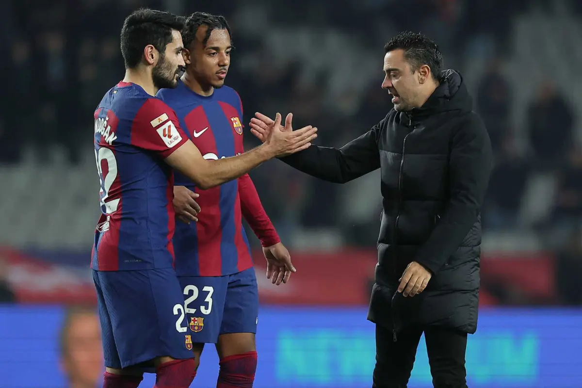 Xavi deixa o Barcelona no final da temporada