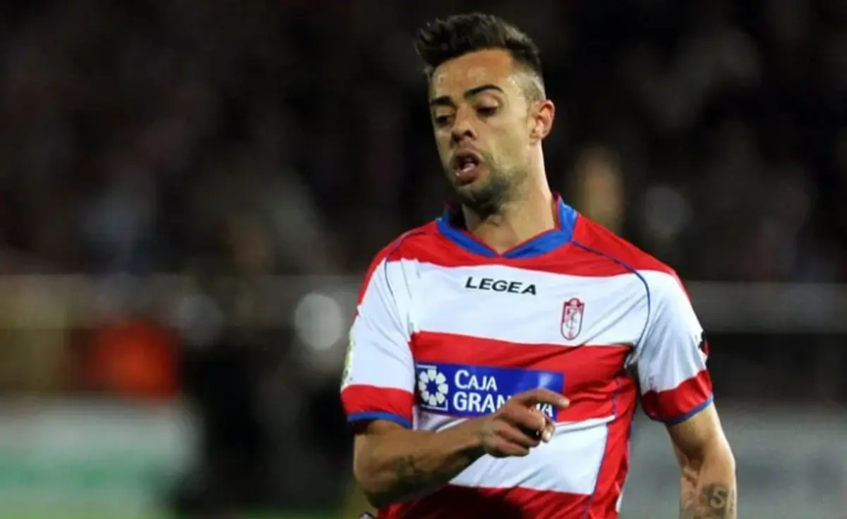 Dani Benítez, quando jogava no Granada (Créditos: AFP)