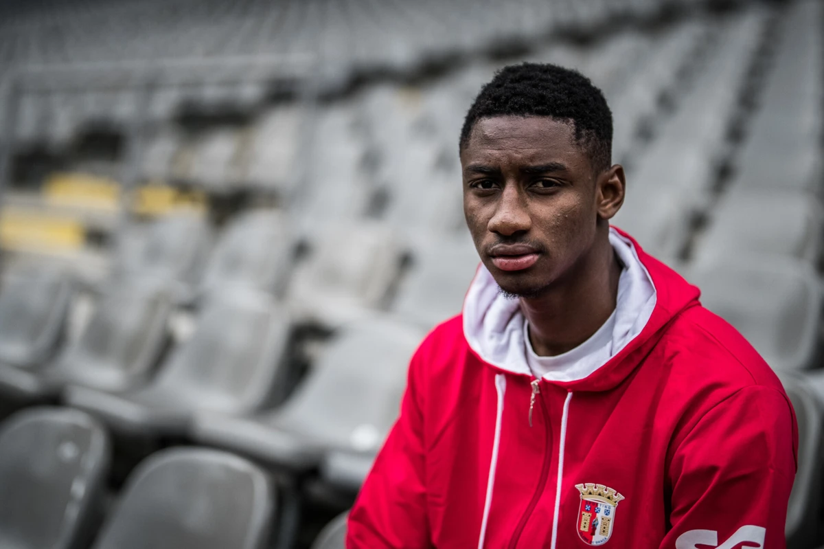 Djibril Soumaré (créditos: Gonçalo Delgado/Global Imagens)