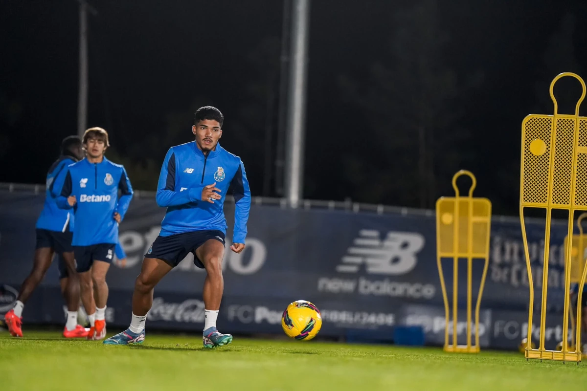 William Gomes, extremo do FC Porto, no treino