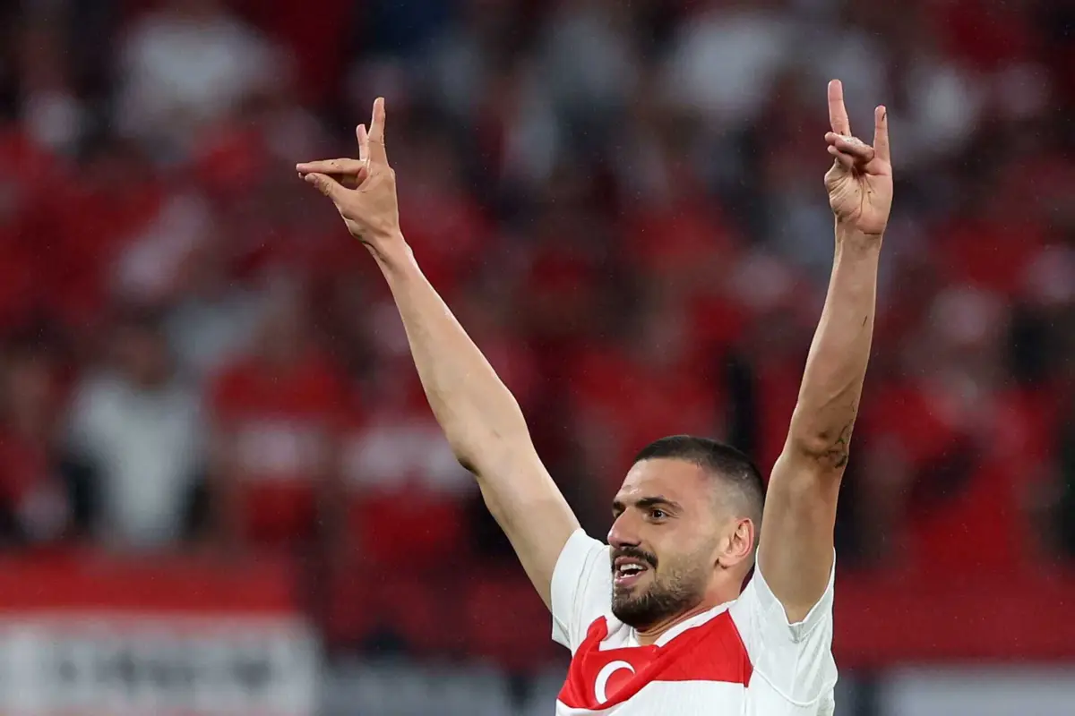 Demiral (créditos: Ronny HARTMANN / AFP)