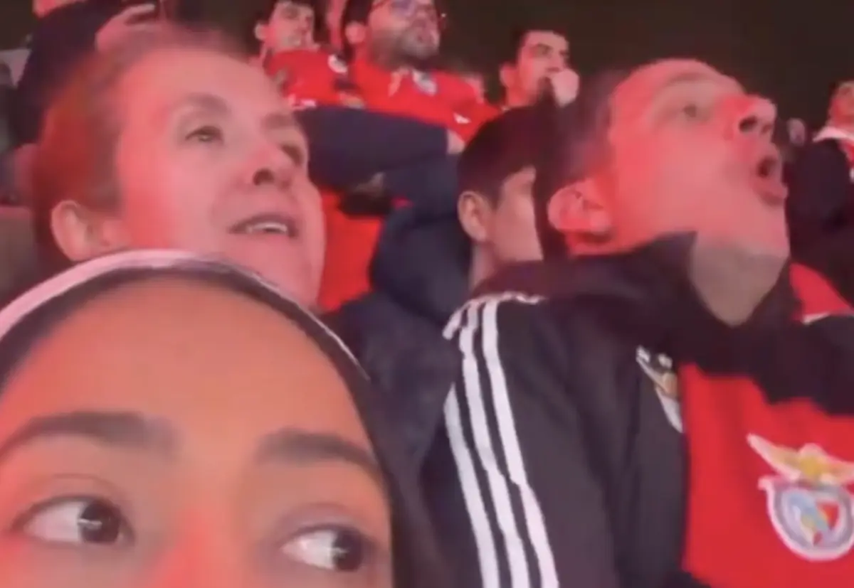 Imagem de contexto do artigo Adepta registou momento em que homem imita um macaco após confusão com Vini. Jr