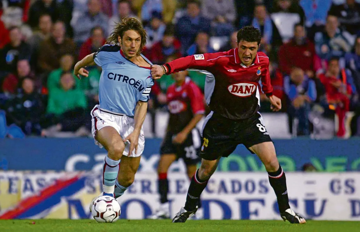 Imagem de contexto do artigo "Um jogador como eu, que deu tanto, saiu sem receber. Deviam fazer a tal estátua"