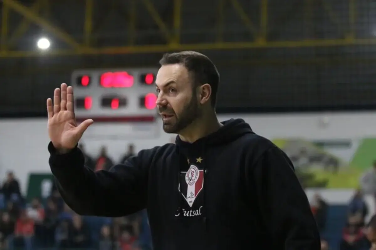 Imagem de contexto do artigo Cassiano Klein desejado para treinador da equipa de futsal do Benfica