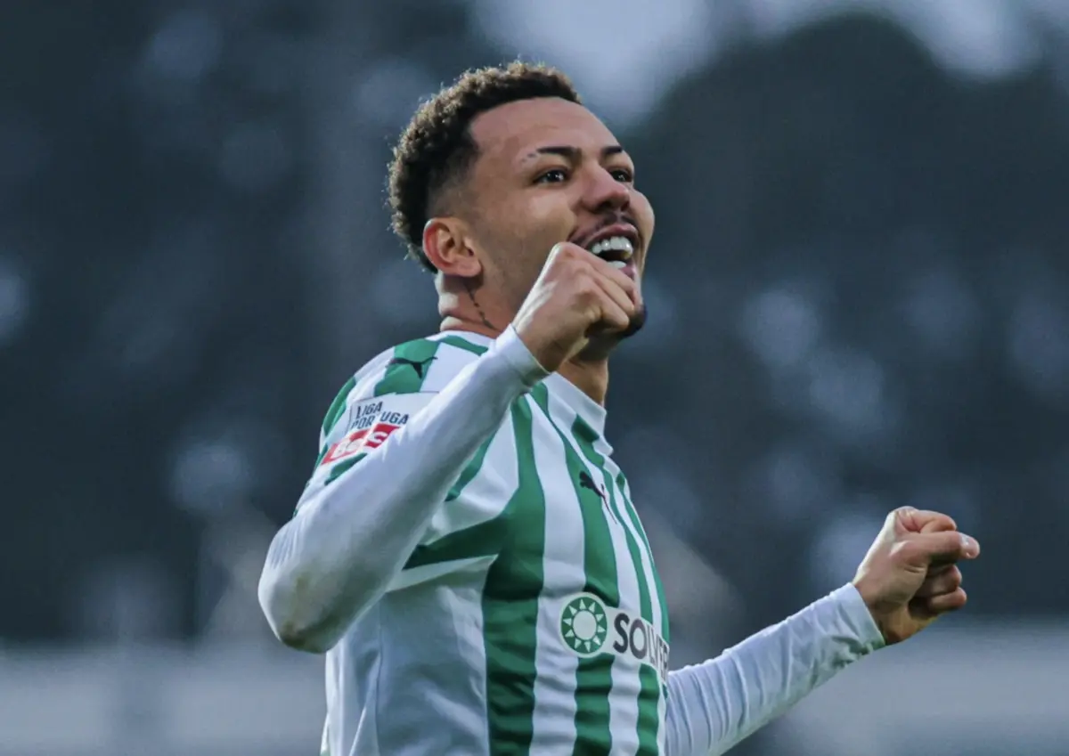 Imagem de contexto do artigo Clayton tem sonhos bem definidos: "Jogar na Liga dos Campeões e chegar à seleção"