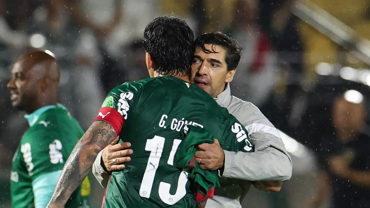 Abel Ferreira com Gustavo Gómez
