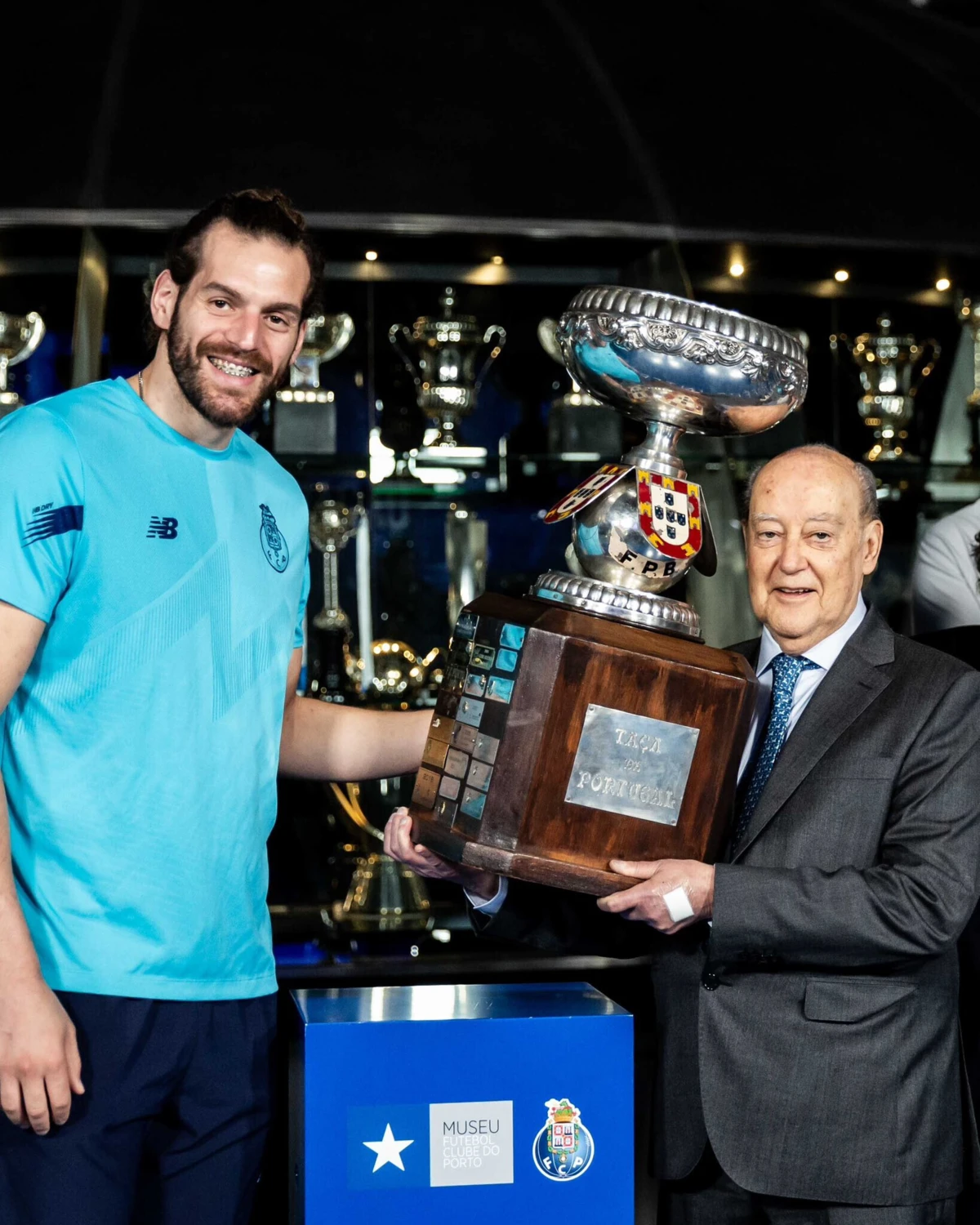 Imagem de contexto do artigo Pinto da Costa no Museu do FC Porto: "Não vi visitantes à procura de saber se os capitais próprios estão positivos ou negativos"
