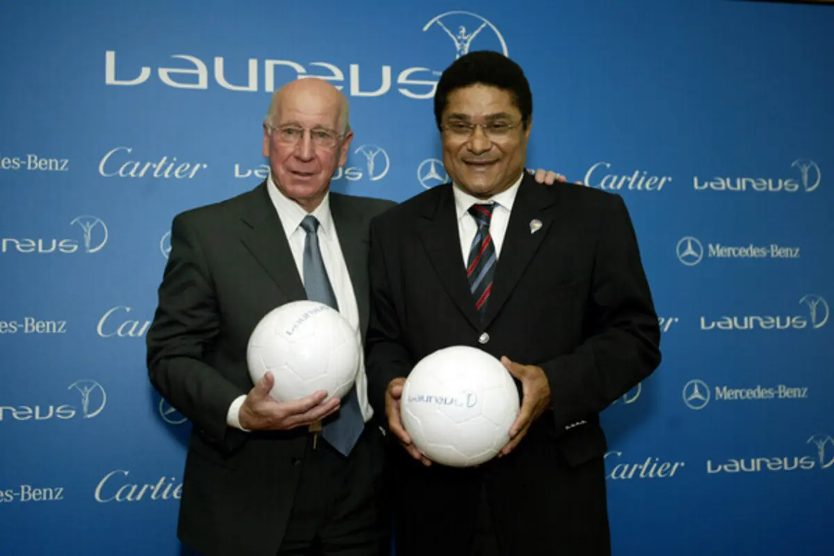 Imagem de contexto do artigo Benfica lamenta morte de Bobby Charlton e lembra amizade com Eusébio