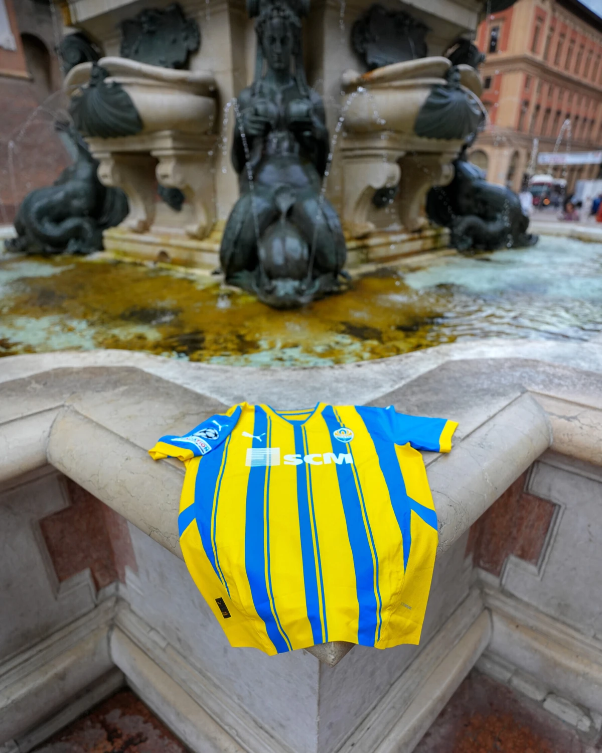 Imagem de contexto do artigo Shakhtar Donetsk vai jogar com equipamento especial em Bolonha