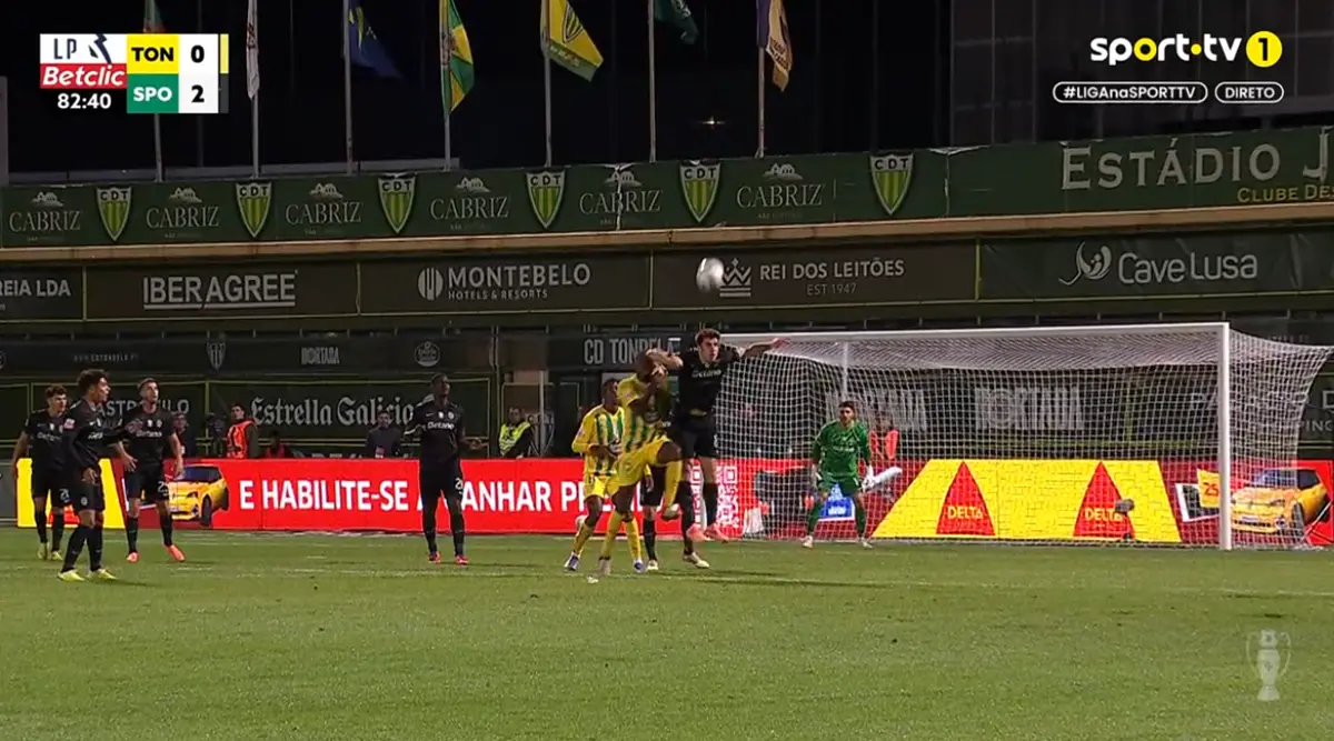 Imagem de contexto do artigo Tribunal O JOGO | Ioannidis fez, com o braço, falta sobre Sithole?