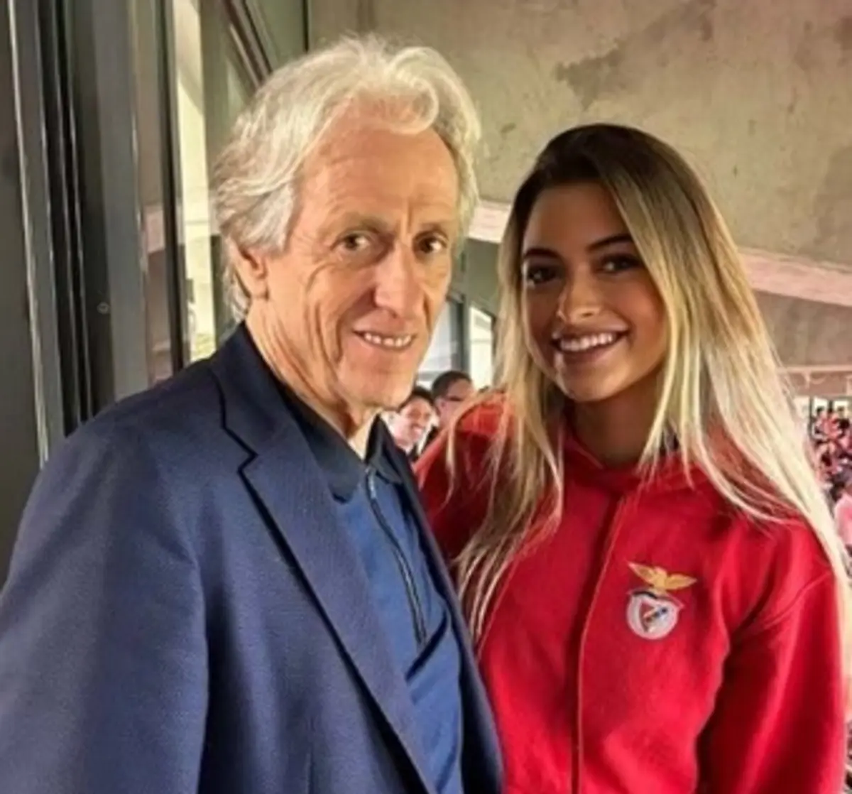Jorge Jesus com Sara Fernandes, jogadora de voleibol do Benfica